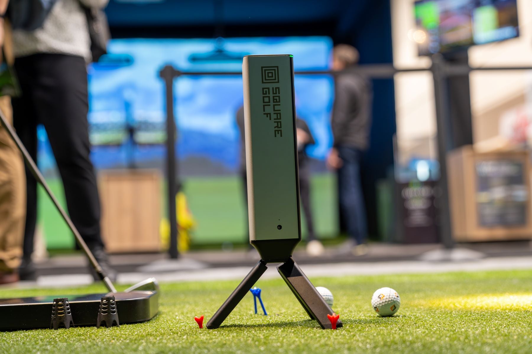 Square Golf Omni Indoor/Outdoor Launch Monitor & Simulator - Image 4