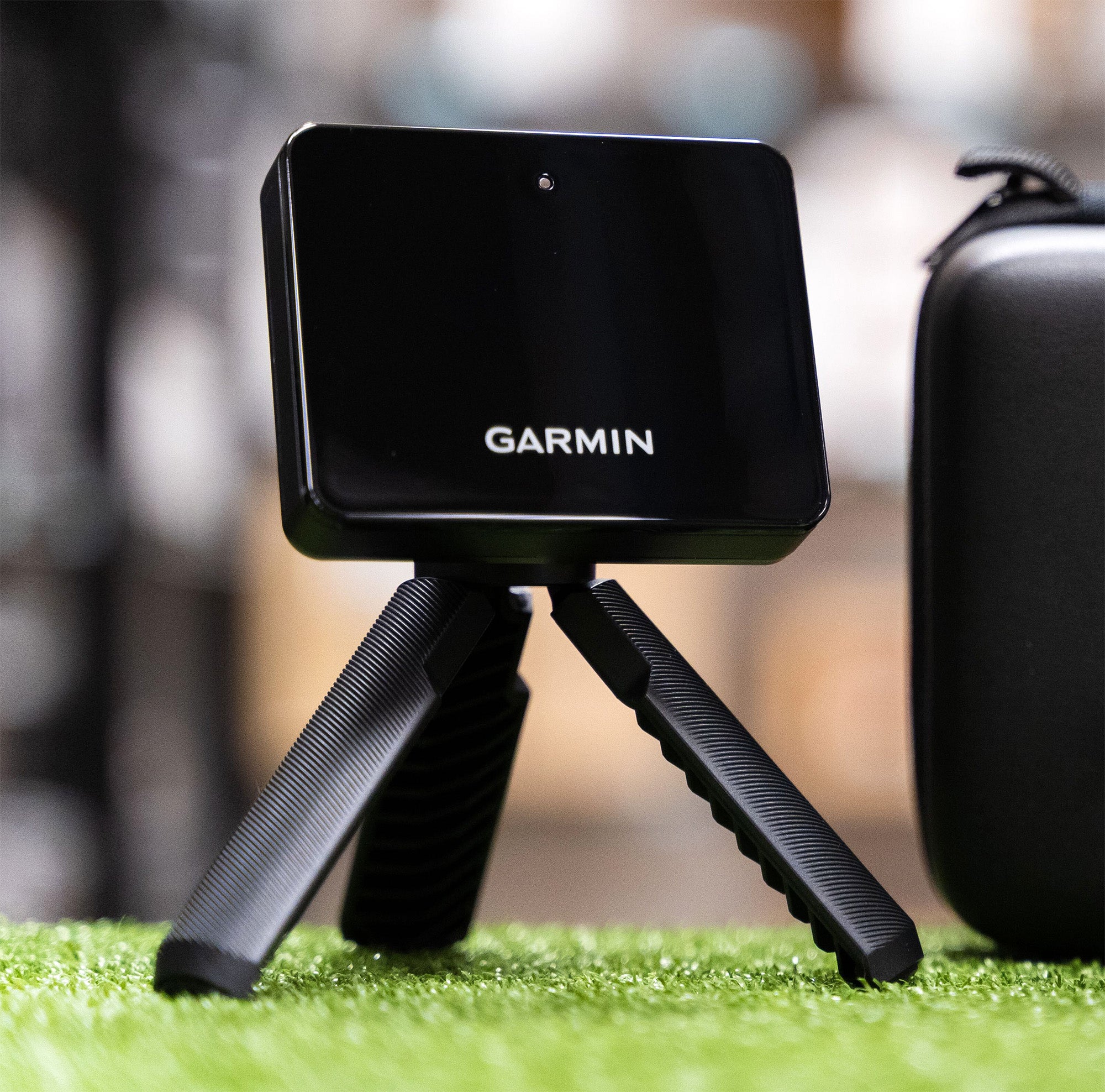Garmin Approach R10 Portable Golf Launch Monitor - Image 2
